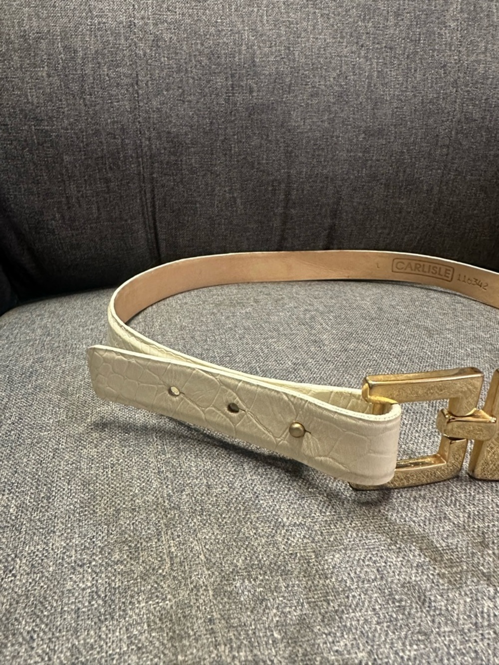 Carlisle White Croc-Embossed Leather Belt with Gold Geometric Buckle - Picture 4 of 10